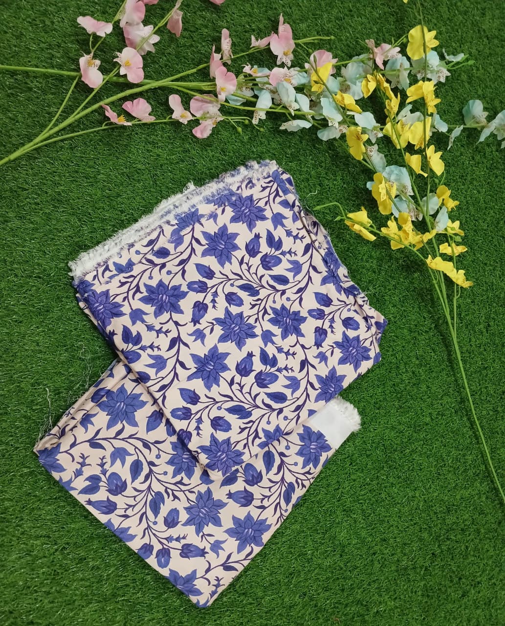 Premium Quality digital printed Linen Banadora 2 -Pc Unstitched .