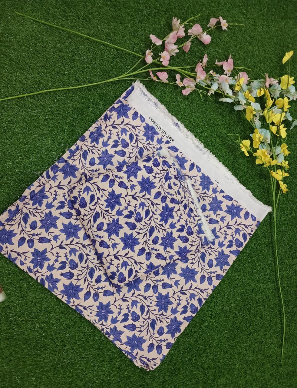 Premium Quality digital printed Linen Banadora 2 -Pc Unstitched .