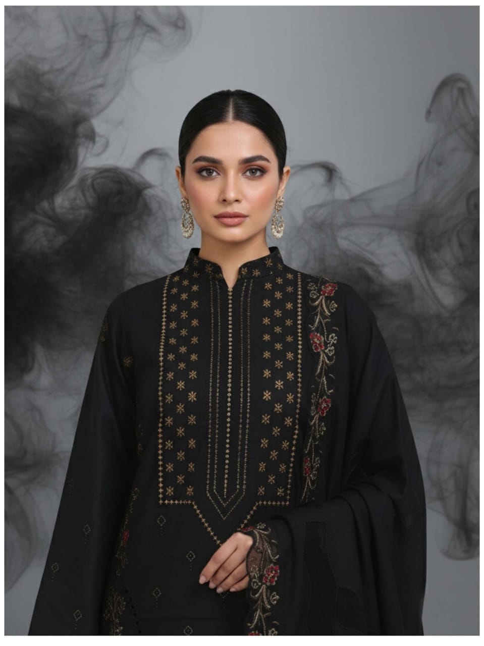 Royale Black, Banadora Wool 2 Head Embroidered 3 pcs