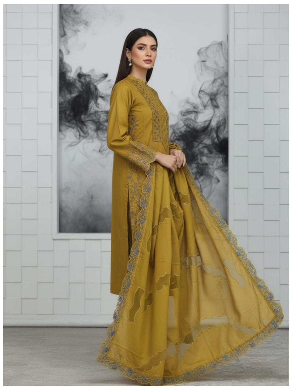 Honey Royale, Banadora Wool 2 head Embroidered 3 pcs