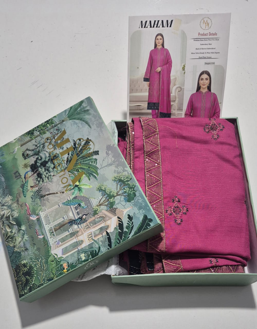 Rosy whisper, Wool Embroidered Banadora 3 pcs