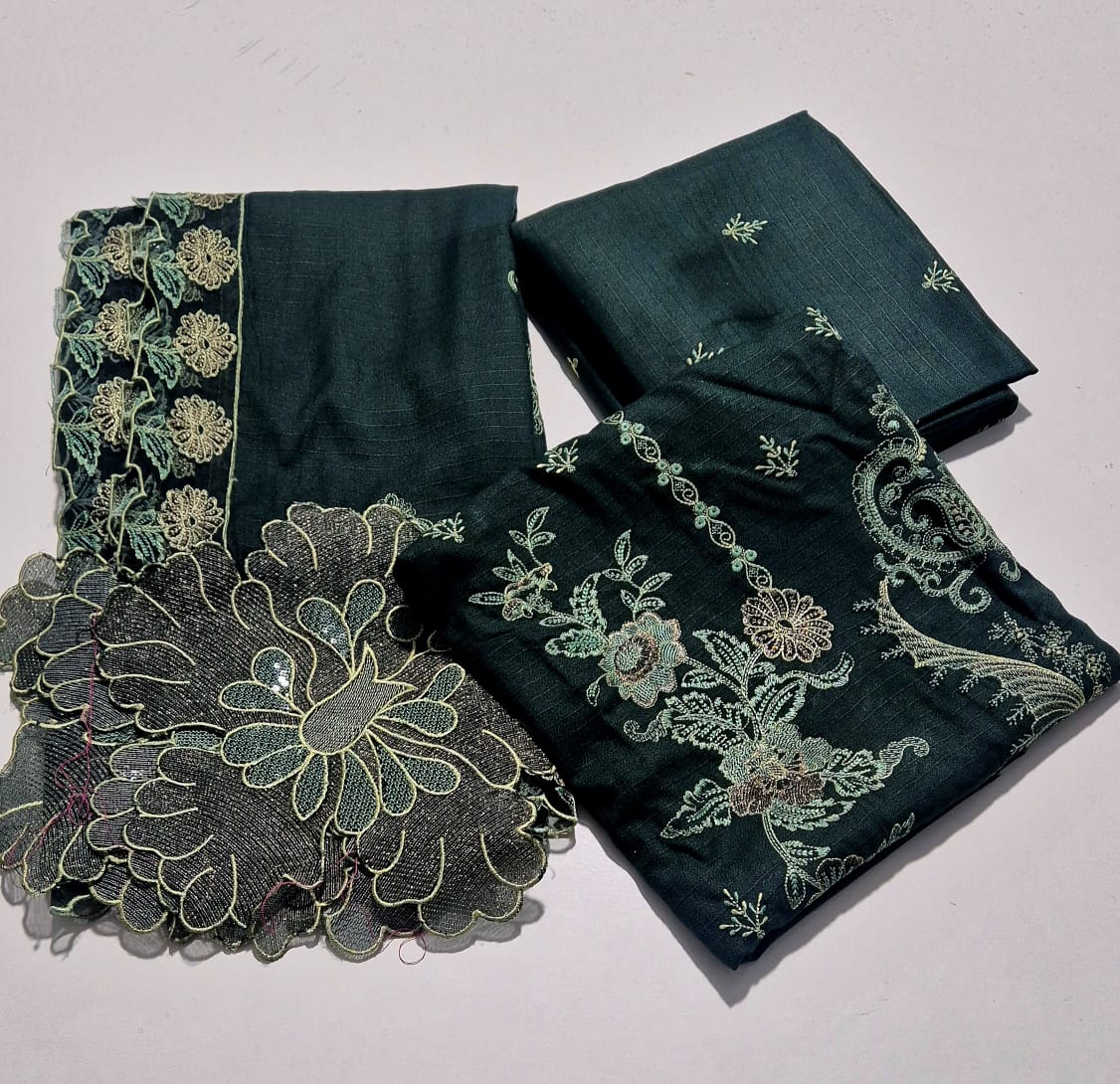 Forest Green, Wool Embroidered Banadora 3 pcs.