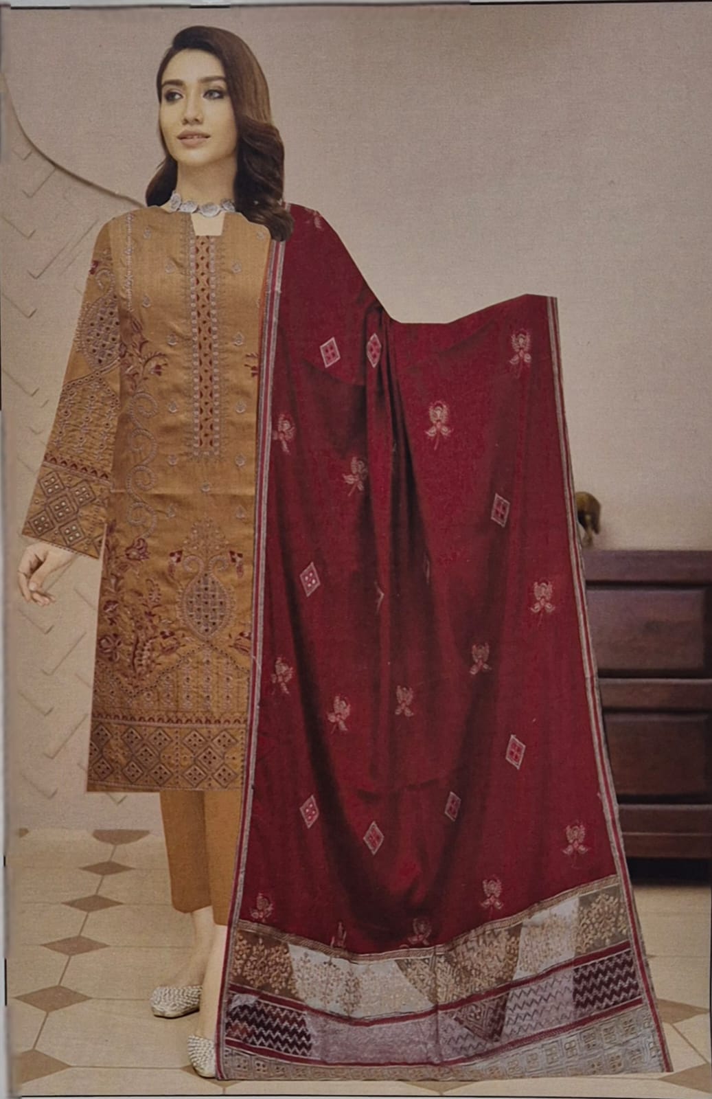 Crimson Beige, Zari Chamki Wool Embroidered 3 pcs