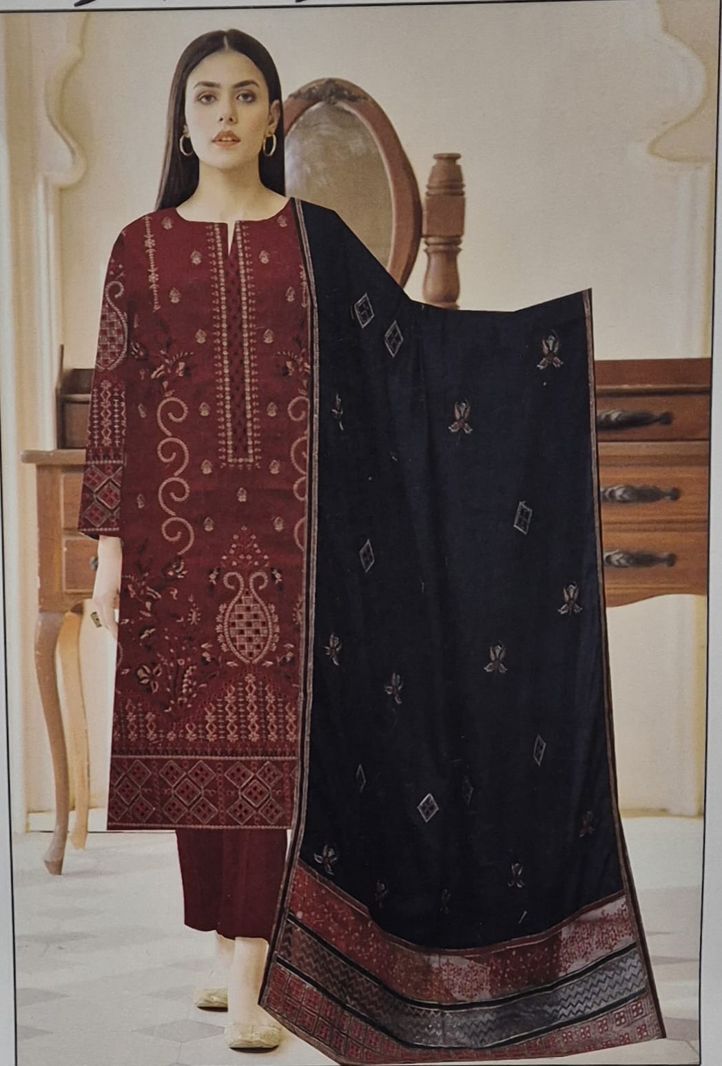 Wine Maroon, Zari Chamki Wool Embroidered 3 pcs