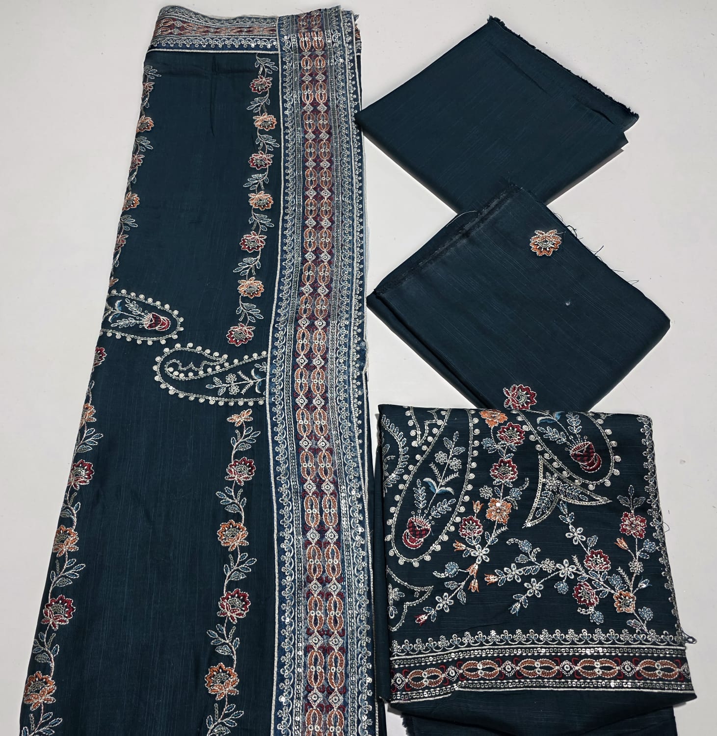 Teal shade, Khaddar Embroidered 3 pcs