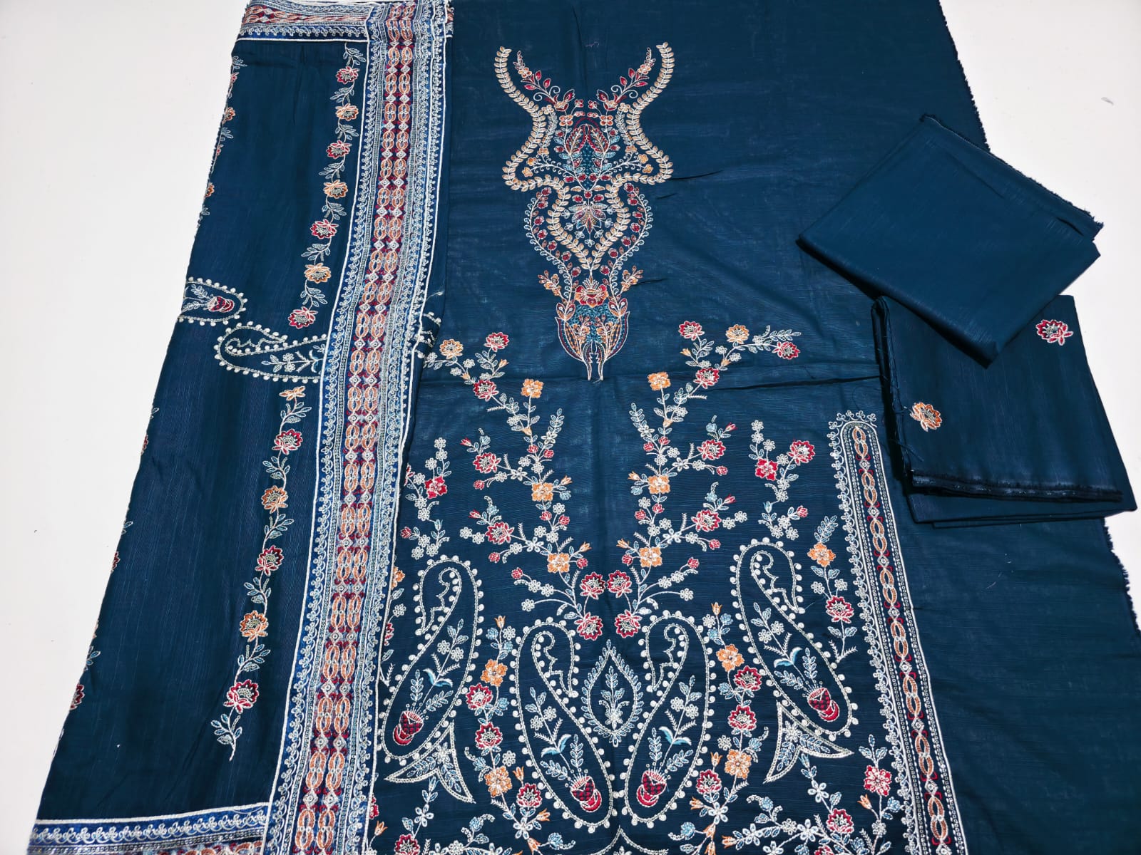 Teal shade, Khaddar Embroidered 3 pcs