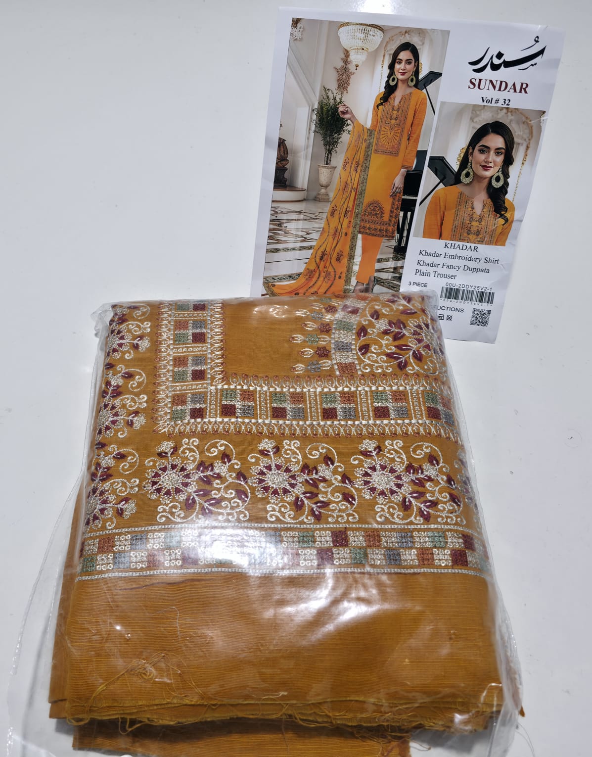 Amber glow, Khaddar Embroidered 3 pcs