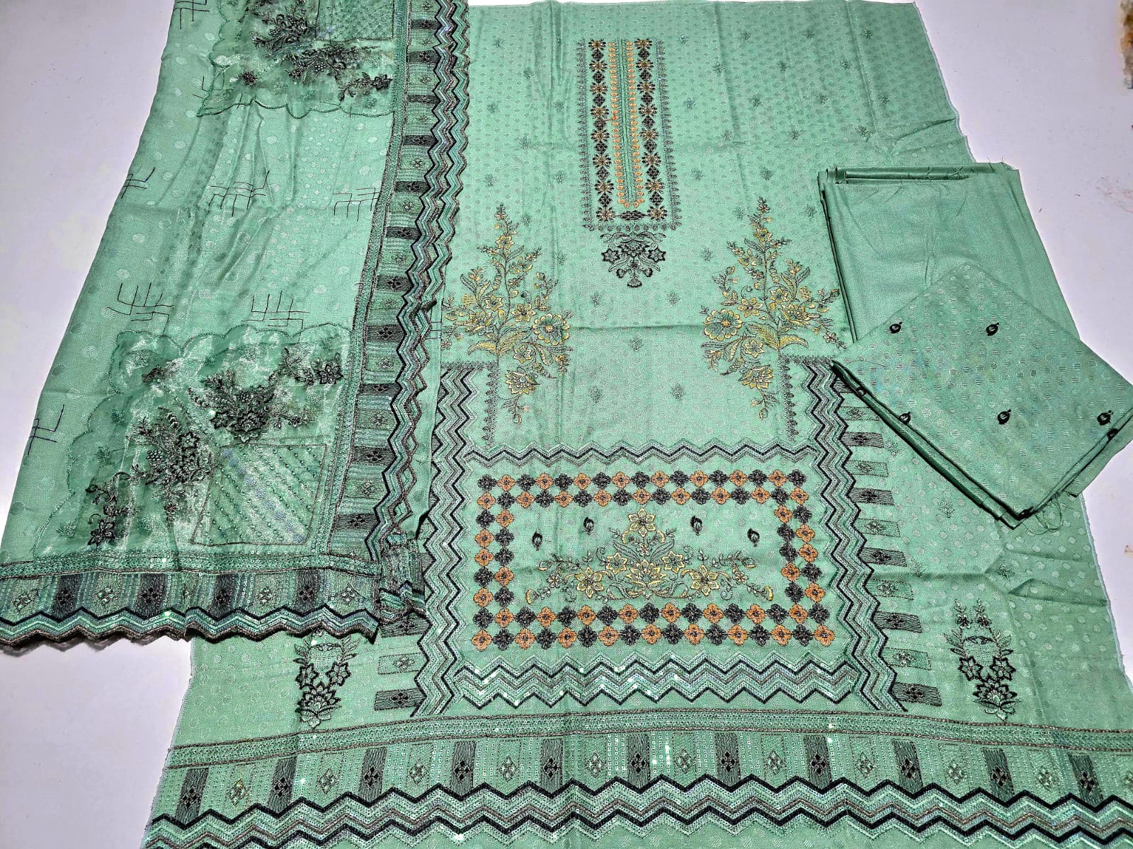Spring Green, Dhanak embroidered 3 pcs