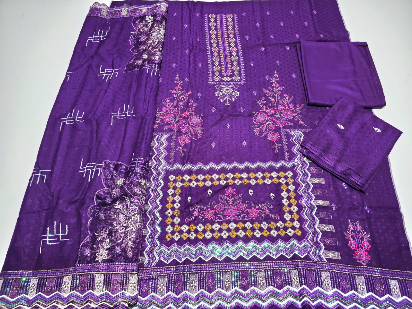 Wisteria, Dhanak Embroidered 3 pcs