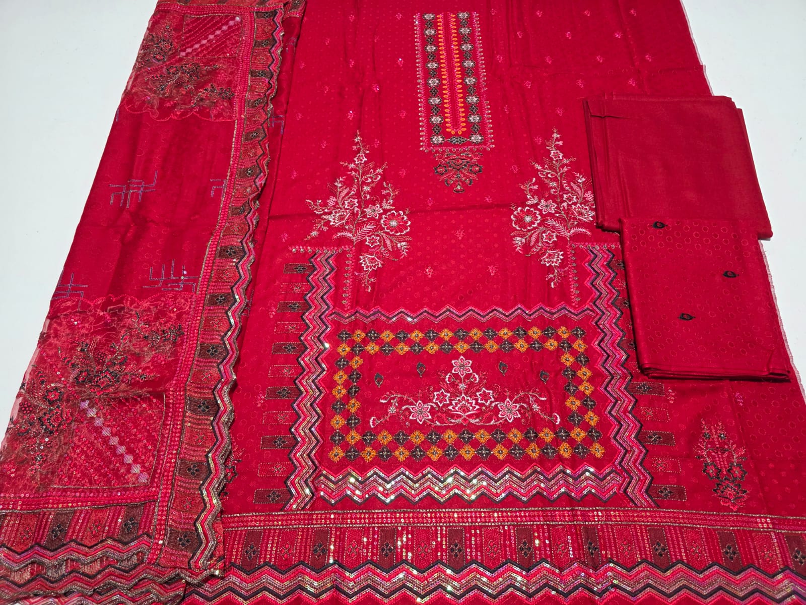 Carmine, Dhanak Embroidered 3pcs