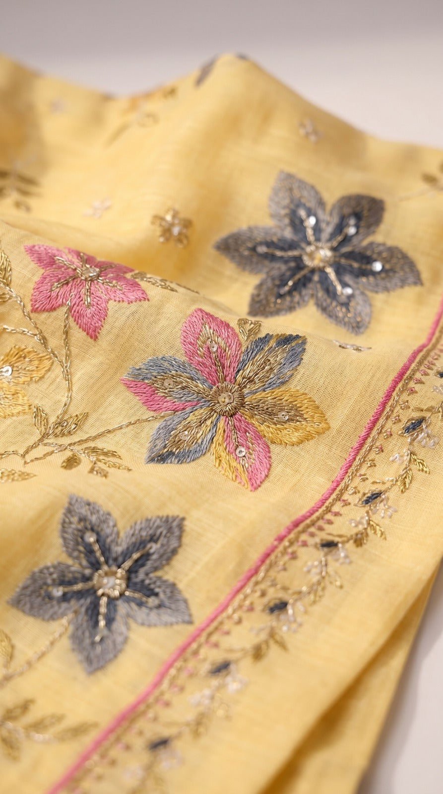 Embroidered Lawn 3-Piece unstitched