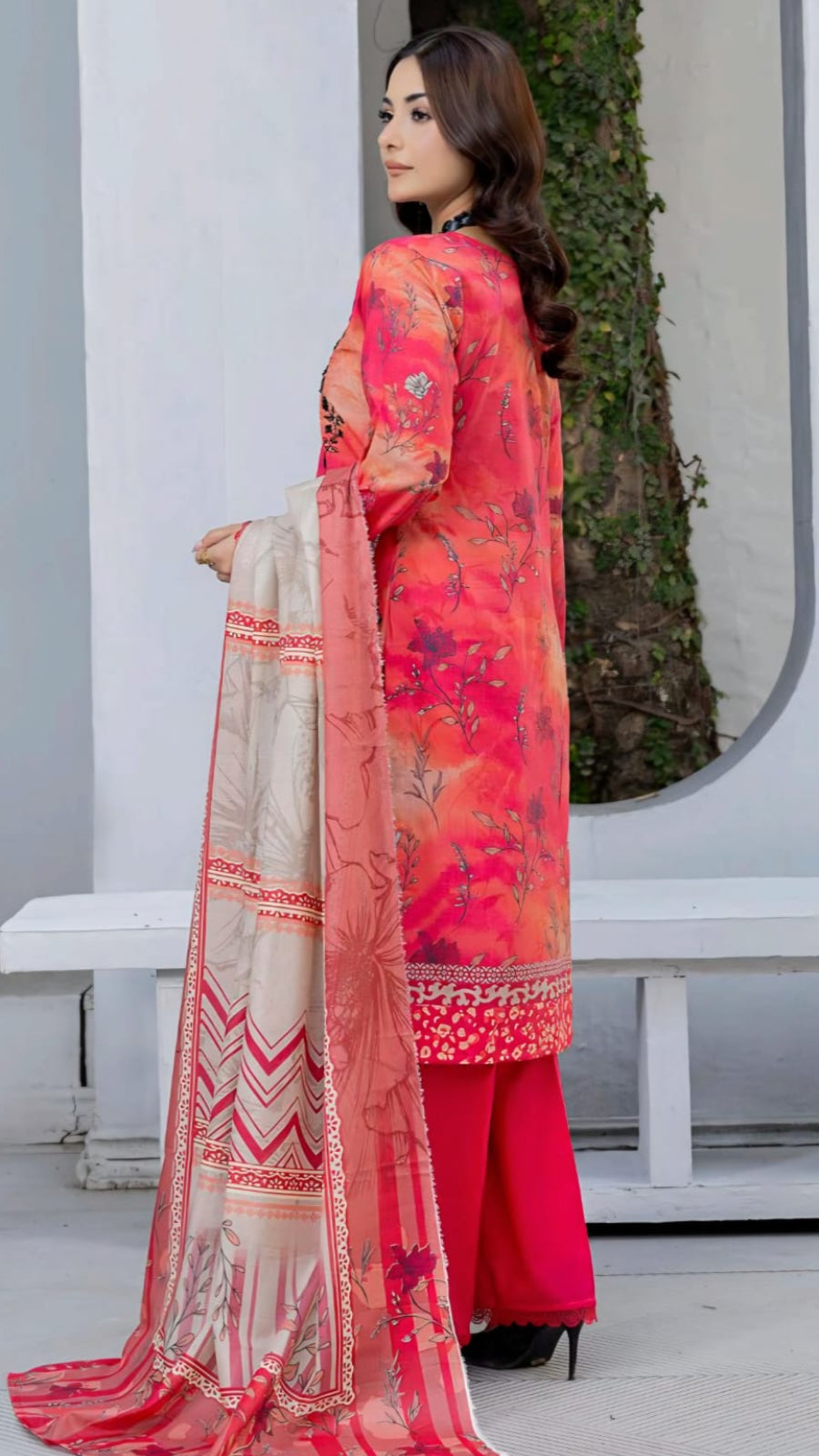 Print Embroidery Lawn 3-Piece unstitched