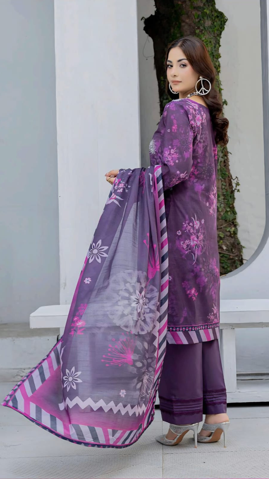 Print Embroidery Lawn 3-Piece unstitched