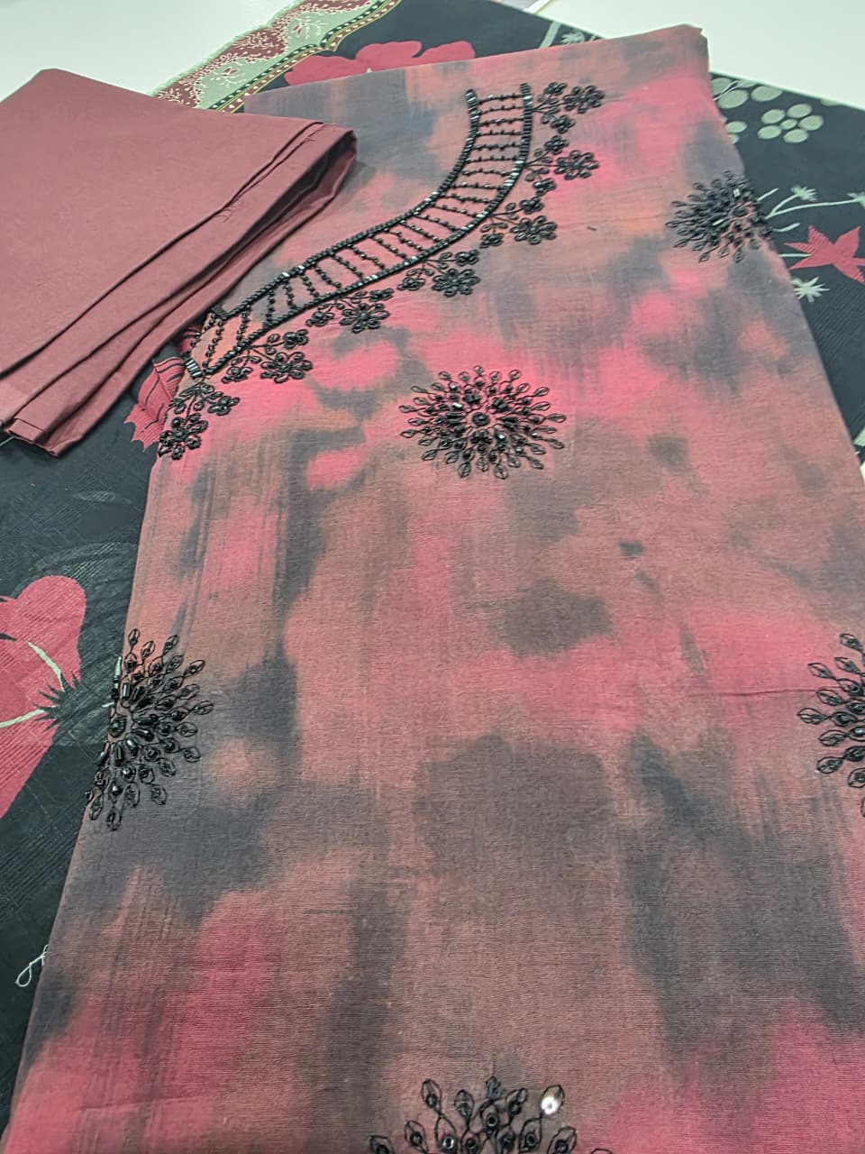 Print Embroidery Lawn 3-Piece unstitched