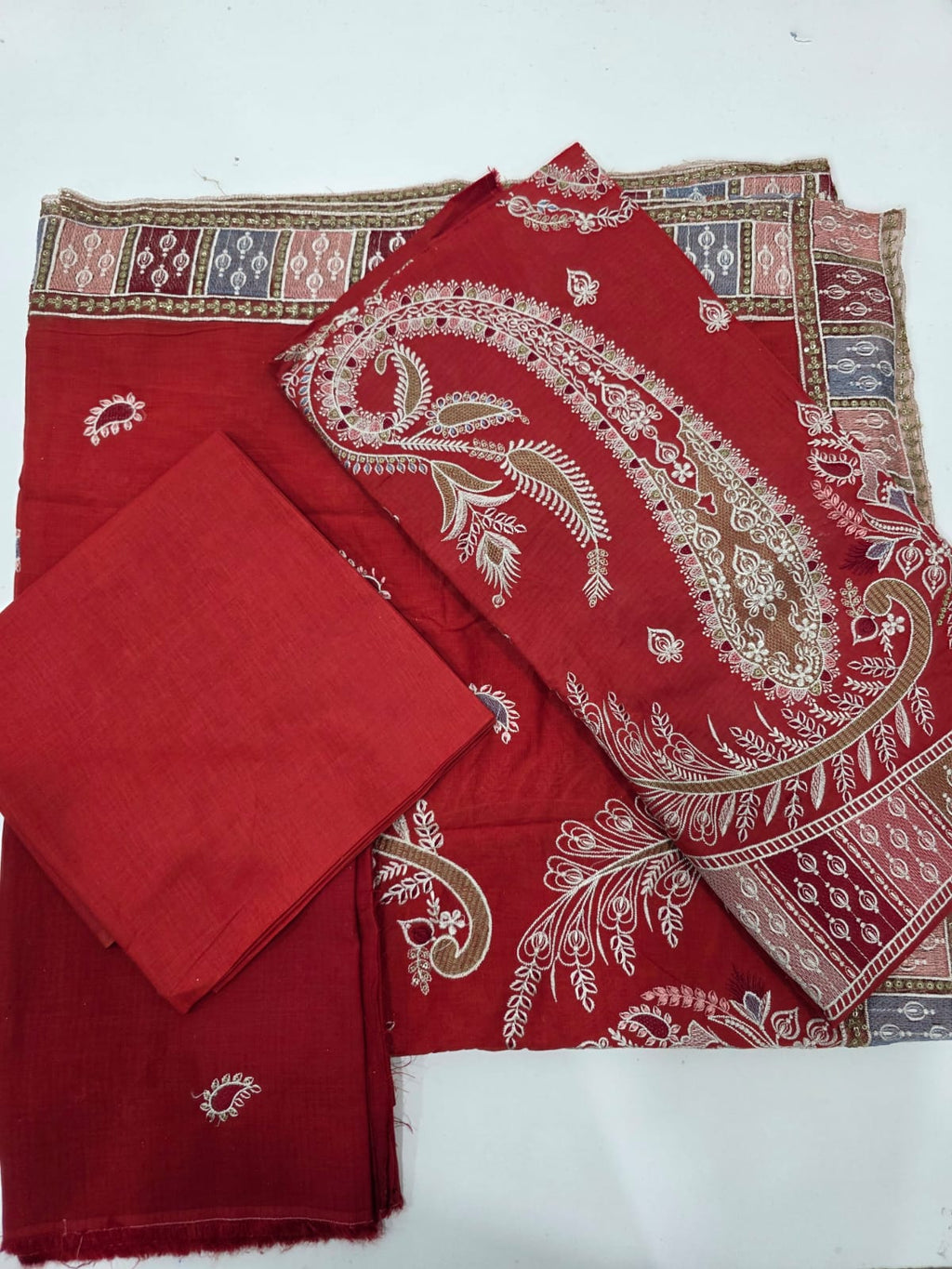 Embroidered Lawn 3-Piece unstitched