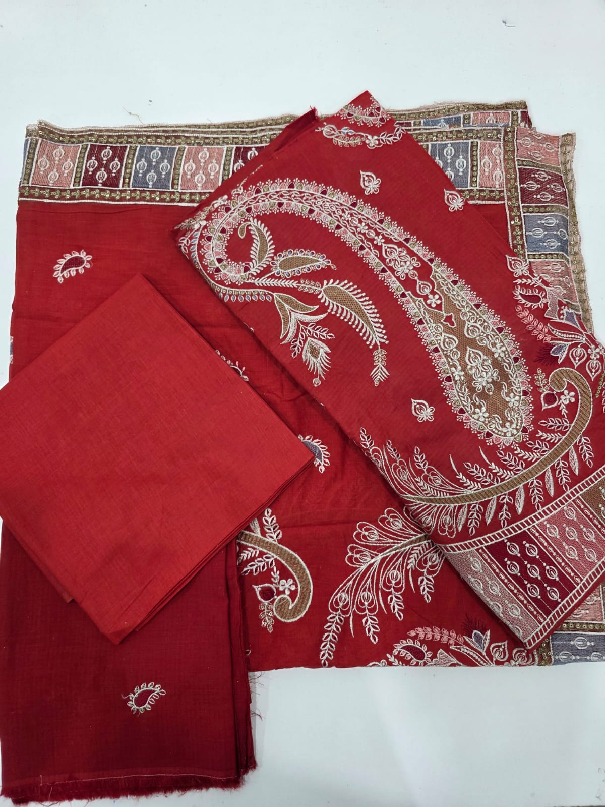 Embroidered Lawn 3-Piece unstitched