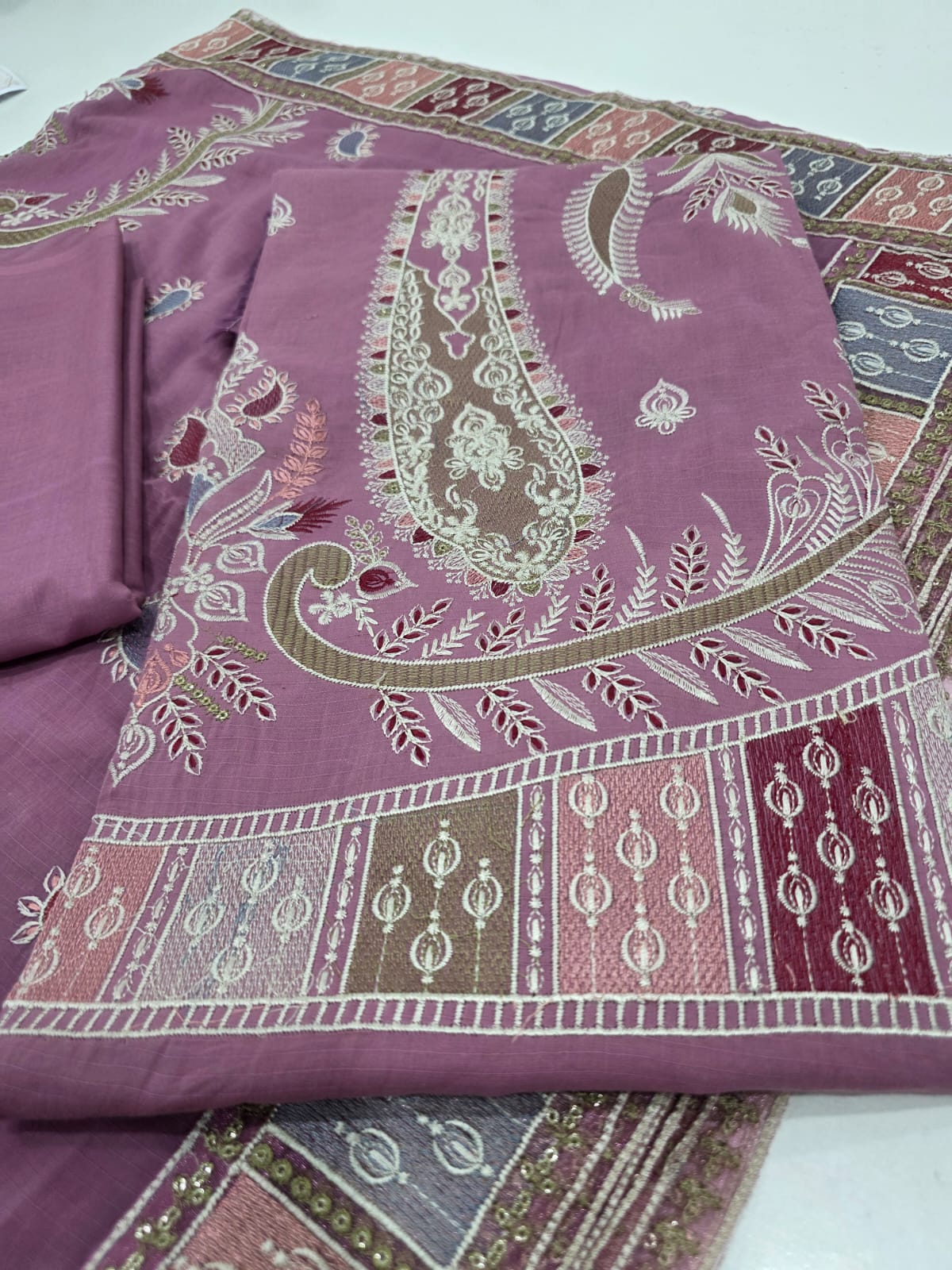 Embroidered Lawn 3-Piece unstitched