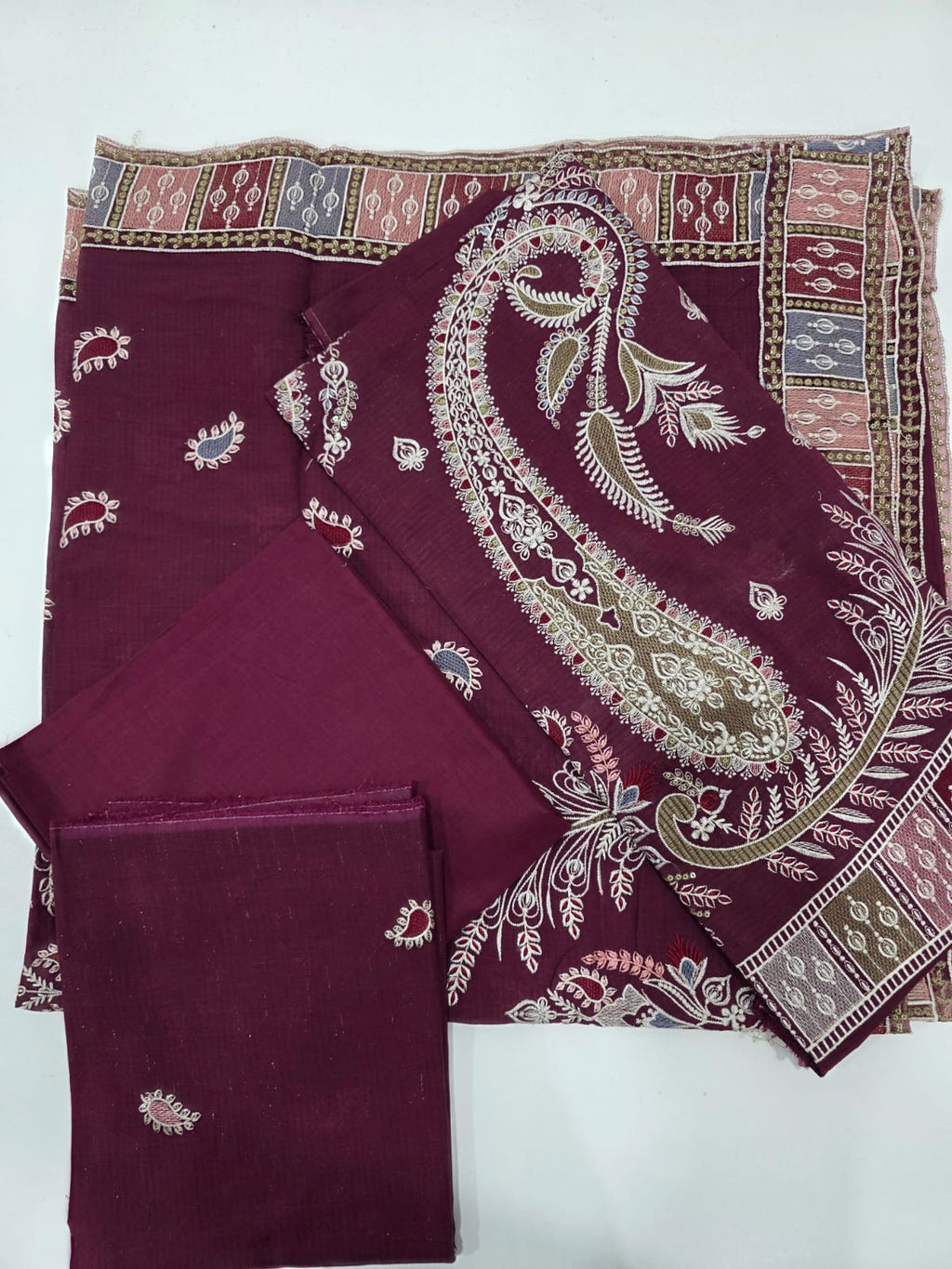 Embroidered lawn 3-Piece unstitched