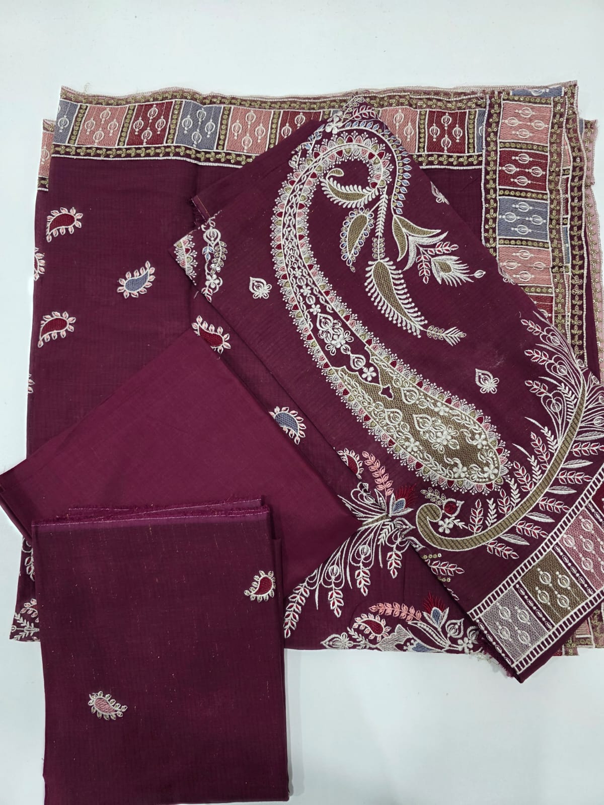 Embroidered lawn 3-Piece unstitched