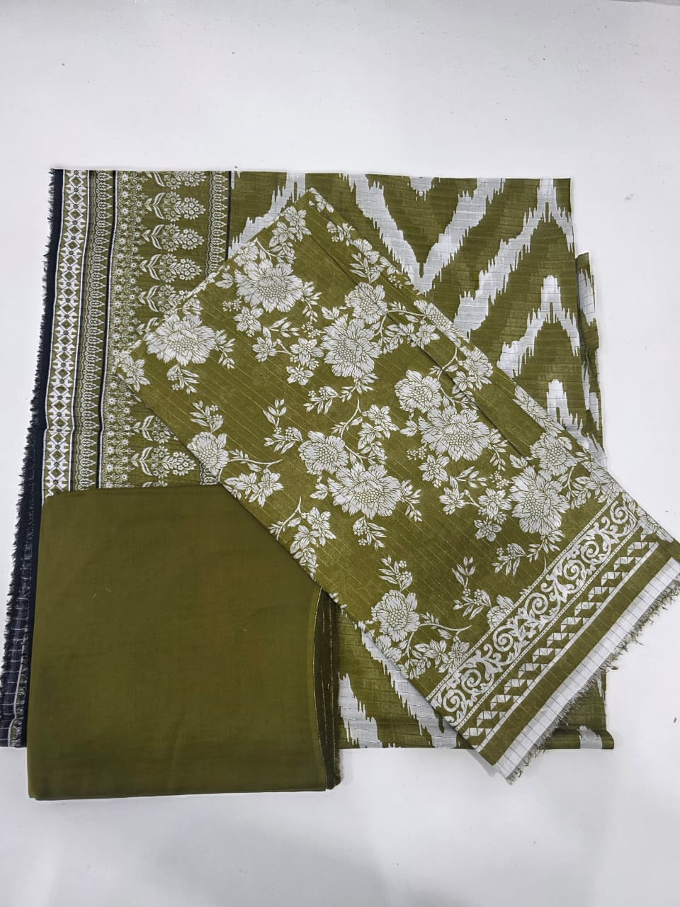 Printed Lawn 3-Piece unstitched