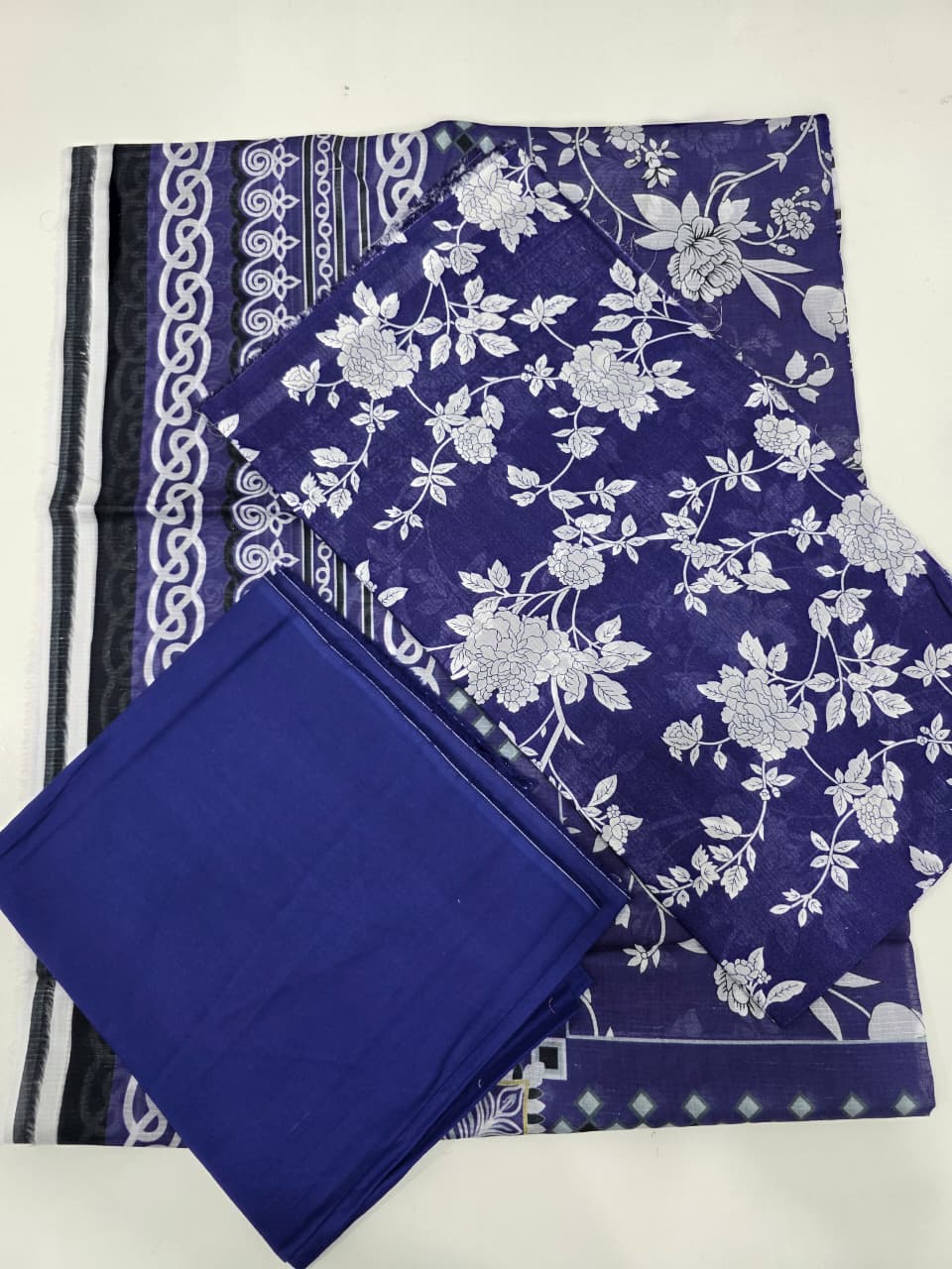 Printed Lawn 3-piece unstitched