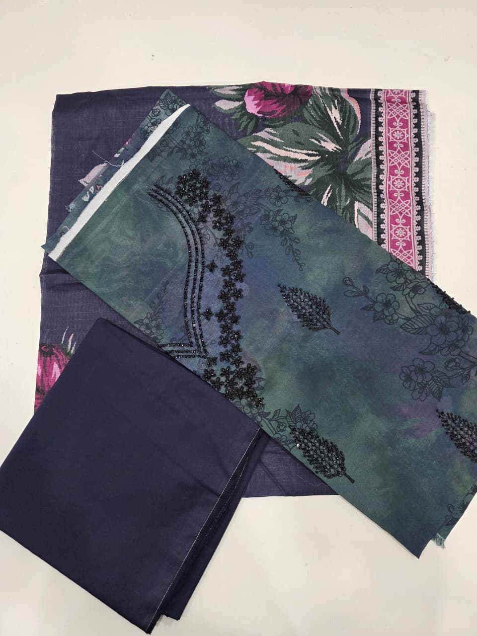 Print Embroidery Lawn 3-Piece unstitched